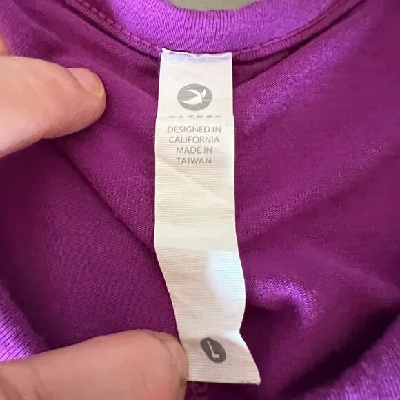 BUNDLE (5) OF WOMEN’S TANK WORKOUT SLEEVELESS TOPS (Medium and Large) - Picture 5 of 10